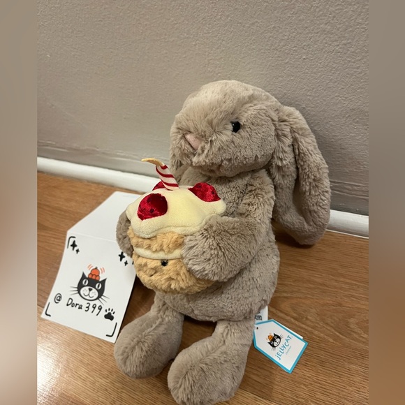 Bashful Beige Bunny  Jellycat Bashful Beige Bunny ‘Birthday’ Plush